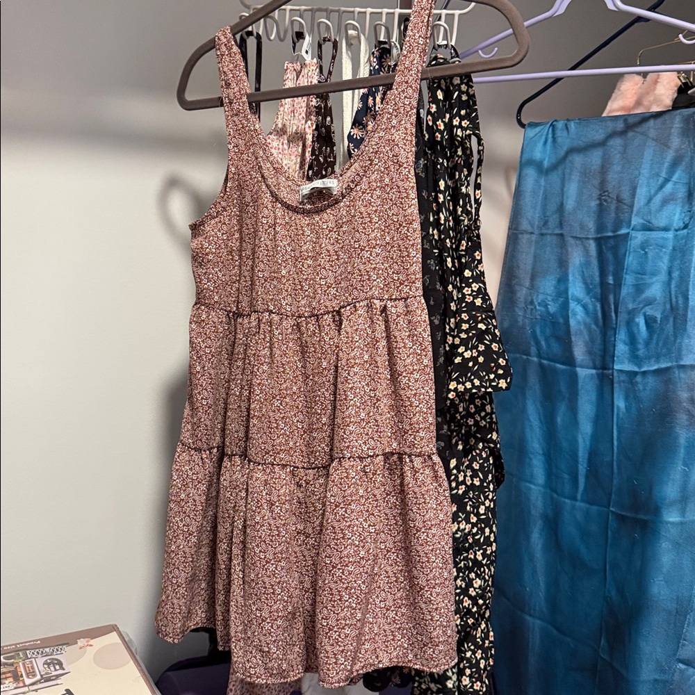 Floral and Patterned rompers Collection - Picture 2 of 6
